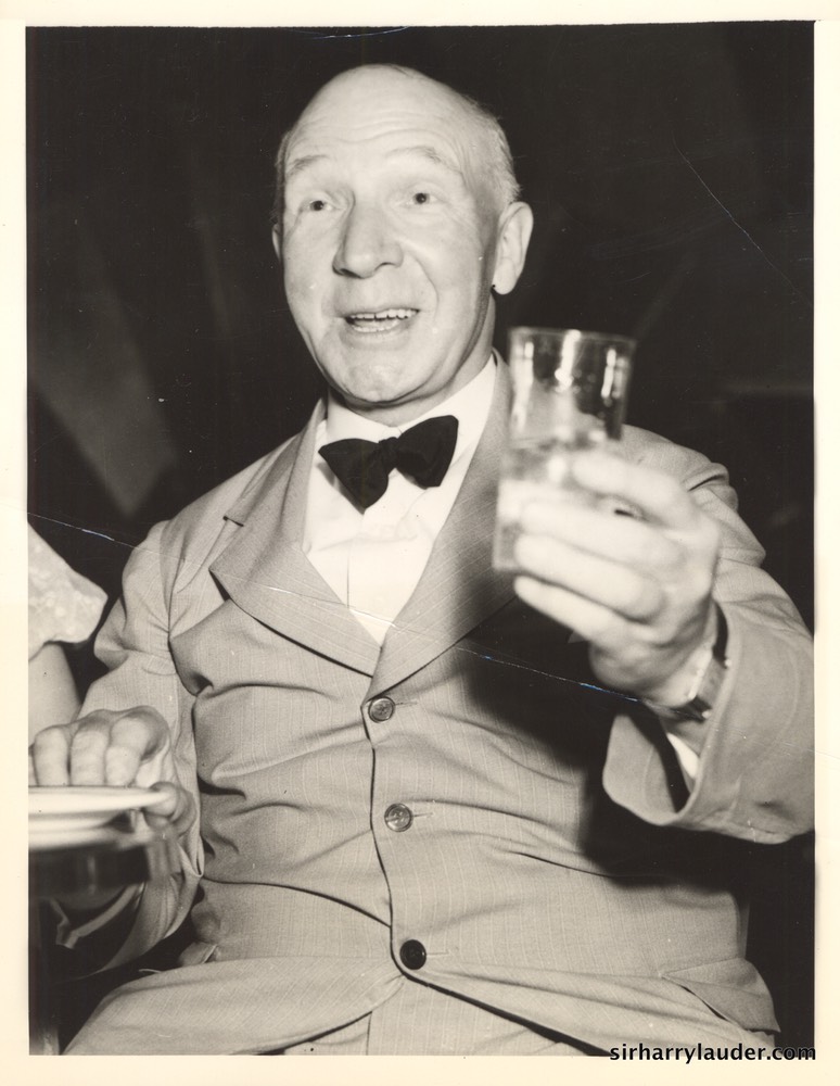 Sir Harry In NY French Casino 1937