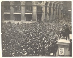Wall Street Liberty Bond Rally 2 Undated Prob Oct 1917